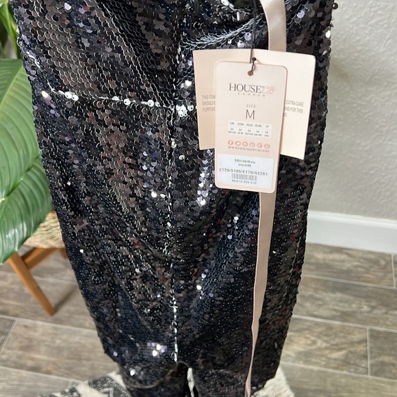House of Cb ‘Reia’ Black Sheer & Sequin Halter Jumpsuit NWT - Picture 9 of 9